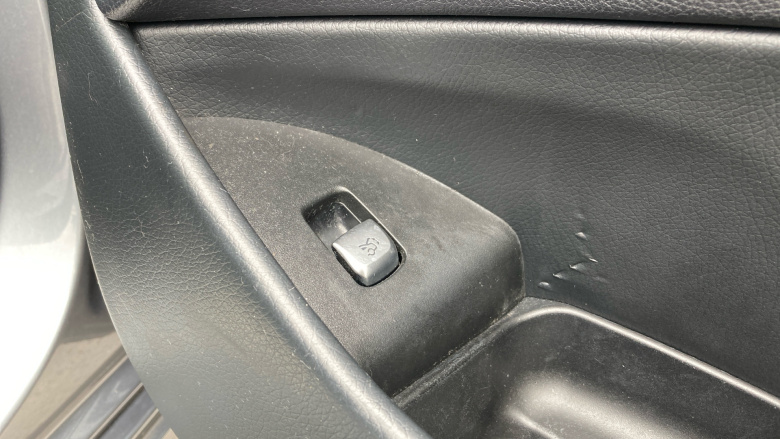 Mercedes-Benz E-Class E220d AMG Line Night Edition Prem + 4dr 9G-Tronic Diesel Saloon